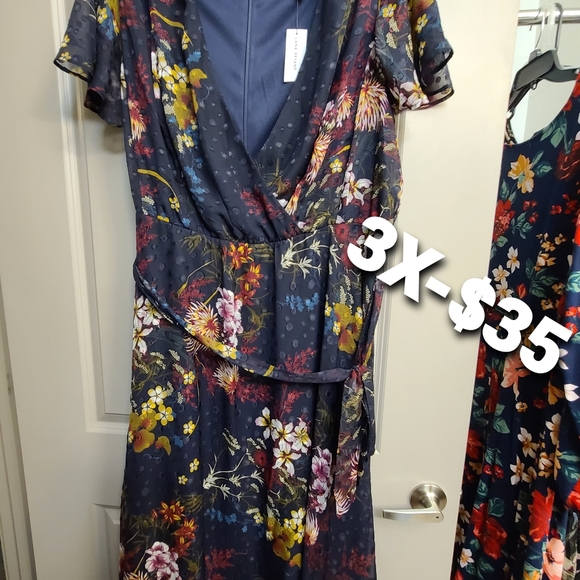 Clothes - Picture 9 of 13